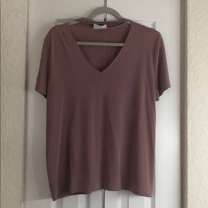 Lavender v neck T-shirt